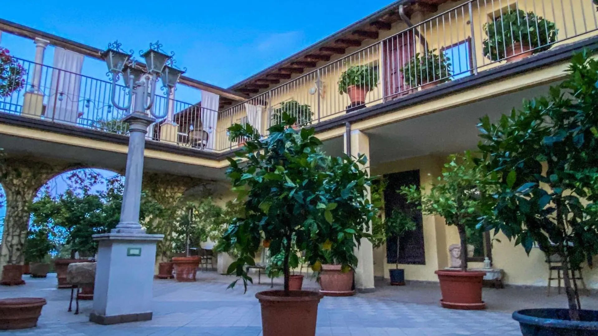 Residence Garda Valtenesi Puegnago 0*, Puegnago del Garda Italy